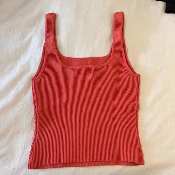 Aritzia Babaton Sculpt Knit orange/salmon - Picture 6 of 7